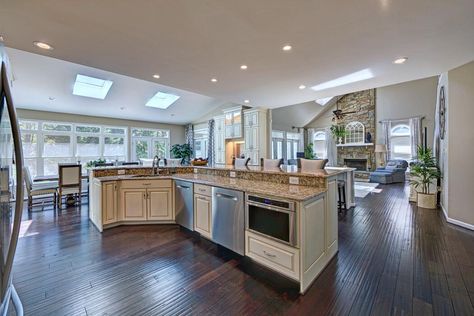 What Is A Kitchen Bump Out? Small Kitchen Addition Ideas, Small Kitchen Addition, Kitchen Addition Ideas, Kitchen Bump Out Addition, Kitchen Addition Ideas Bump Out, Kitchen Bump Out, Bump Out Addition, Porch Kitchen, Unique Kitchen Design