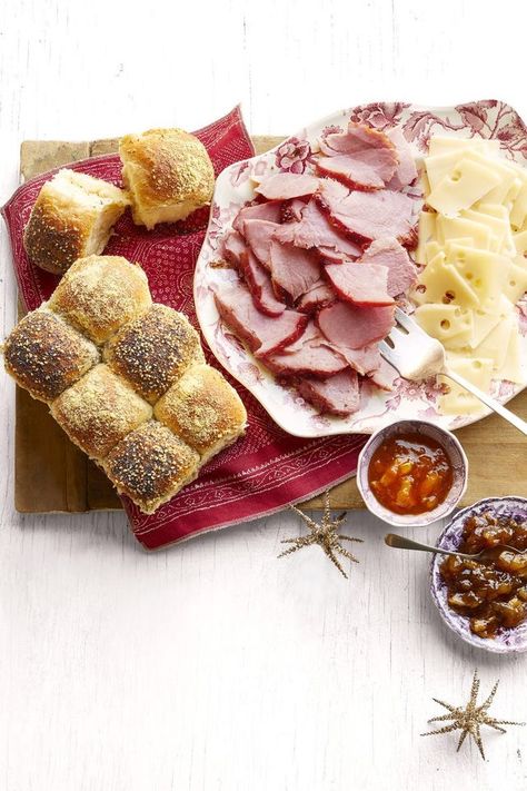 Christmas Lunch Recipes, Winter Sandwiches, Recipe For Ham, Christmas Ham Recipes, Frozen Dinner Rolls, Honey Glazed Ham, Holiday Ham, Christmas Dinner Menu, Christmas Ham