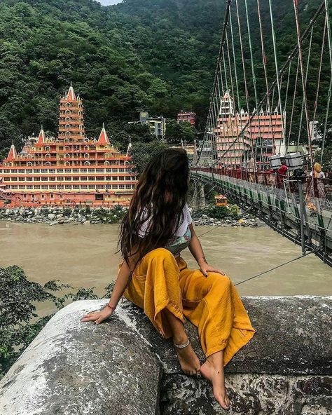 Uttarakhand Vibes on Instagram: “"Follow @uttarakhandvibes Use #uttarakhandvibes to get featured. Via:->@titi__oliva Location:->Rishikesh - Yoga Capital of the…” Rishikesh Photography, Rishikesh Ganga, Haridwar Rishikesh, Yoga India, Rishikesh Yoga, Camping Inspiration, Rishikesh India, Hiking Photography, Best Poses For Photography