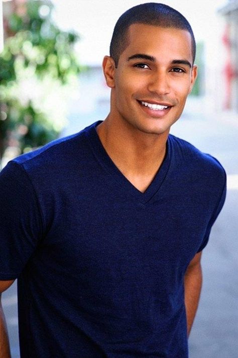 Nathan Owens – WorldofBlackHeroes Nathan Owens, Workout Man, Male Face, Beautiful Smile, Male Beauty, Black Is Beautiful, Male Models, Male Model, Look Fashion