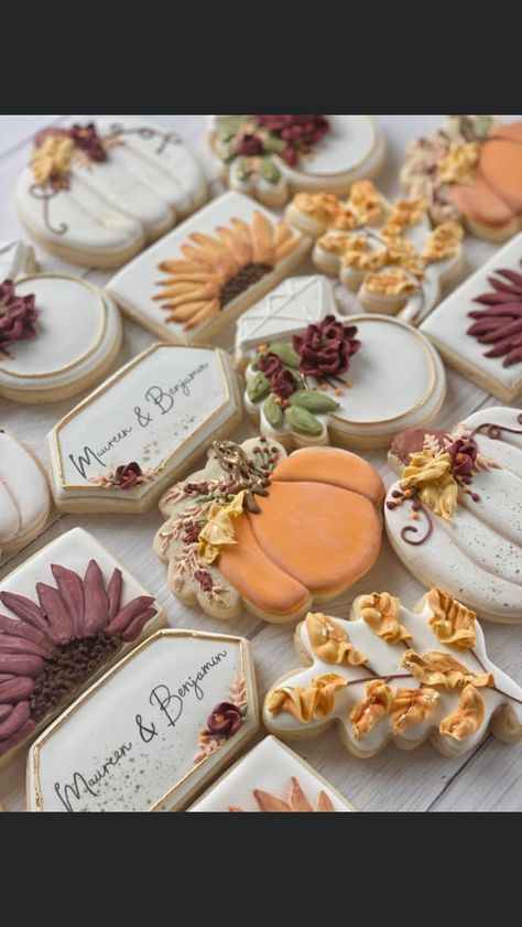 Autumn Wedding Cookies, September Cookies Decorated, Fall Wedding Sugar Cookies, Fall Bridal Shower Cookies, Fall Wedding Cookies, Fall Cookies Decorated, Seasonal Cookies, Wedding Cookies Decorated, Autumn Cookies