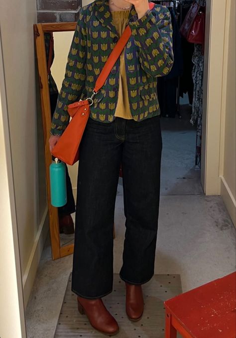 Poppy Anderson, Italian Grandma Outfit, Untucked Outfits Women, Thrift Looks, Fisherman Cardigan Outfit, Nuggets Game Outfit, Fall Eclectic Outfits, Seattle Womens Fashion, Funky Capsule Wardrobe