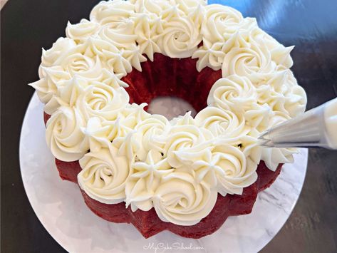 Decorated Pound Cake, Red Velvet Pound Cake, Moist Red Velvet Cake, My Cake School, Red Velvet Bundt Cake, Velvet Cakes, Bridal Cake, Chin Exercises, Italian Cream Cakes