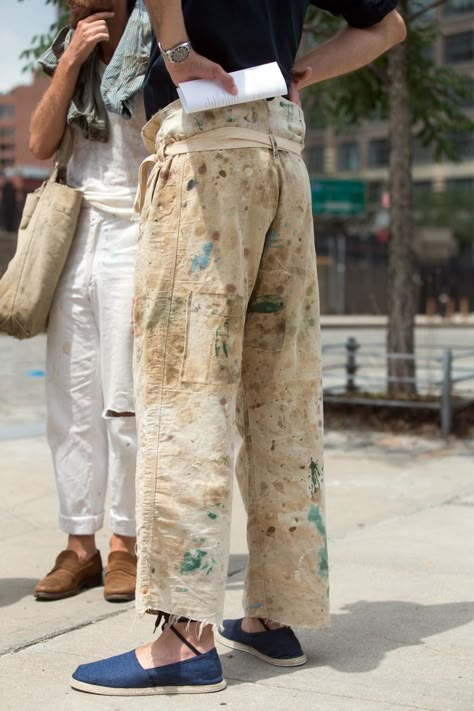 ... Painter Jeans, Paint Splatter Jeans, Recycled Sweater, Workwear Vintage, Mens Fashion Week, Women Street, 가을 패션, Perfect Style, Helmut Lang