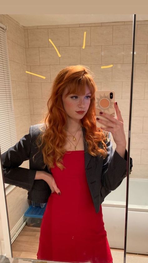 Mathilda Mai, Redhead Fashion, Strawberry Hair, Red Hair Inspo, Ginger Hair Color, Long Hair Tutorial, Ginger Girls, Beauty Shoot, Red Outfit