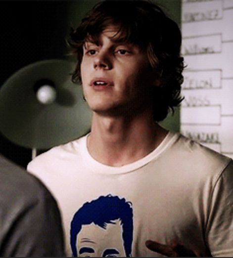 Evan Peters American Horror Story, Tate And Violet, Evan Peters, The Perfect Guy, American Horror, Future Boyfriend, American Horror Story, Brad Pitt, Pretty Men