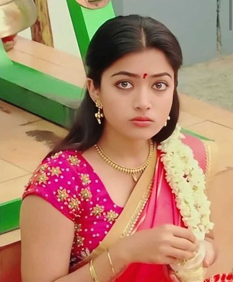 Deepika Hairstyles, Rinku Rajguru, Expression Queen, Indian Eyes, Stylish Actresses, Baby Costume, Rashmika Mandanna, Indian Woman, Image Hd