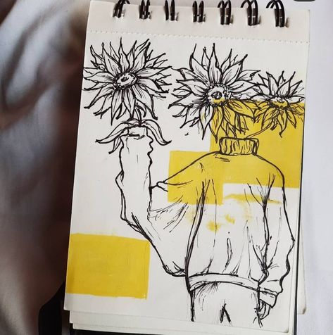 Cute Sunflower Drawing, Drawings Of Sunflowers, Sunflower Doodles, Sunflower Drawing Simple, Doodle Sunflower, Drawing Sunflowers, Sunflower Doodle, Sunflower Drawings, Sunflower Sketch