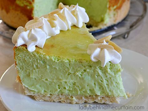 Pistachio Cheesecake Pistachio Cheesecake Recipe, Pistachio Cheesecake, Pistachio Pudding, Pistachio Cake, A Piece Of Cake, Cheese Flavor, Piece Of Cake, Oui Oui, Cheesecake Recipes