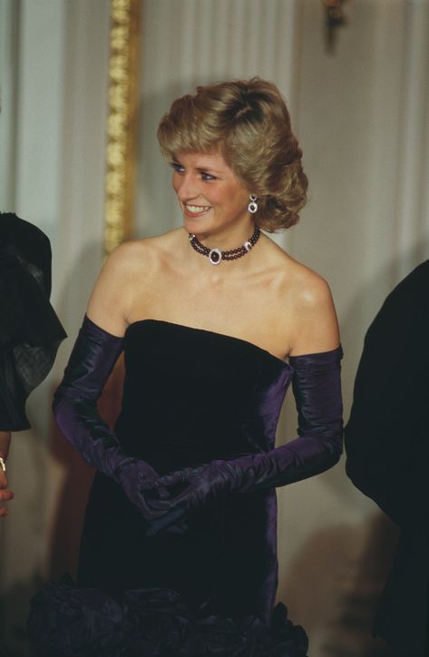 The Story of the Attallah Cross, Princess Diana’s Most Unusual Accessory | Vogue Princess Diana Jewelry, Queen Diana, Black Dress Coat, Princess Diana Fashion, Princess Diana Photos, Diana Queen, David Bailey, Princes Diana, Princess Photo