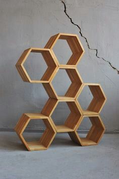 Hexagon Display, Honeycomb Shelves, Small Space Interior Design, Honey Shop, Pharmacy Design, Regal Design, Box Display, Shelf Design, Living Room Colors