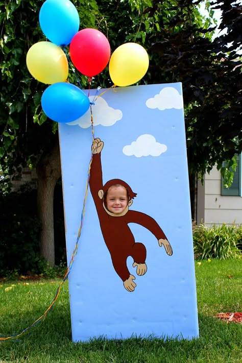 Curious George Crafts, George Kids, Curious George Birthday Party, Curious George Party, Curious George Birthday, Singing Happy Birthday, Baby Boy Birthday, Curious George, 3rd Birthday Parties