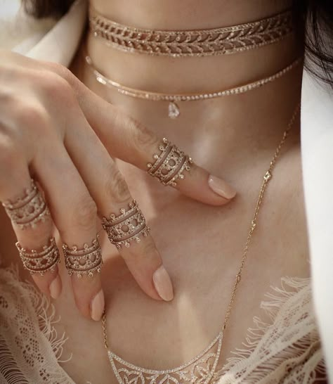 خواتم خطوبة, Unique Bridal Jewelry, Inexpensive Jewelry, Jewelry Editorial, Pretty Jewelry Necklaces, Jewelry Set Design, Fancy Jewellery Designs, Jewelry Design Earrings, Midi Rings