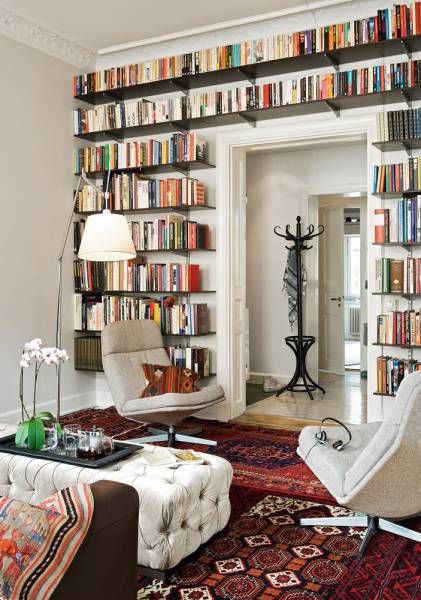 if you don't have built-ins this is a route you can go pretty easily for a similar effect. Lots Of Books, Cozy Library, Cool Bookshelves, Open Bookshelves, Maximalist Decor, Home Libraries, Inspiring Spaces, Room Decorations, Home Library