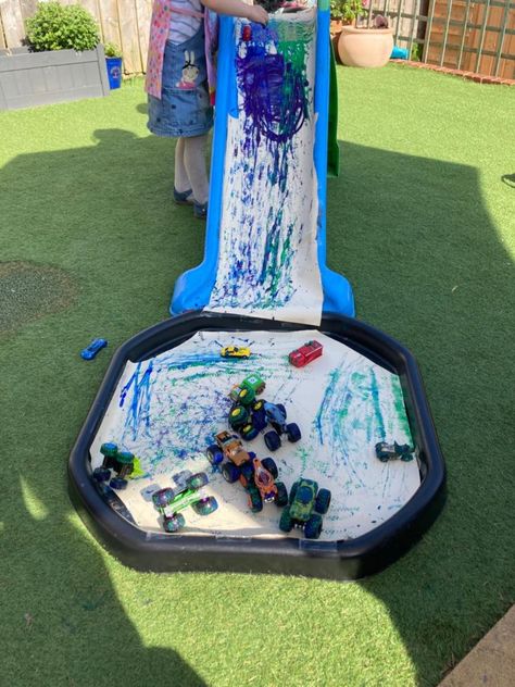 Outdoor Art Activities For Preschool, Car Eyfs Activities, Ece Outdoor Environments, Monster Truck Tuff Tray, Gardening Tuff Tray Ideas, Transportation Tuff Tray Ideas, Mess Free Tuff Tray Ideas, Vehicles Activities For Toddlers, Colour Tuff Tray Ideas