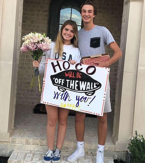 Proposal Ideas Disney, Cutest Proposals, Best Prom Proposals, Creative Prom Proposal Ideas, Sadies Proposal, Cute Hoco Proposals, Cute Promposals, Country Prom, Funny Prom