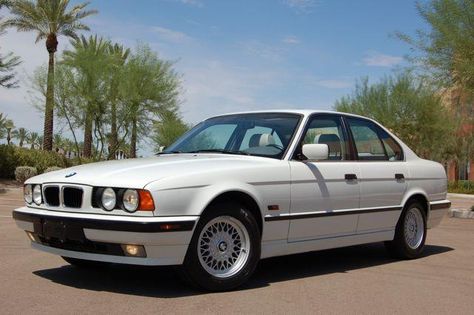 1995 BMW 525i Bmw 525i 1995, Bmw 1995, Ronaldo Video, Bmw 525, Cristiano Ronaldo Video, Bmw 525i, Bmw E34, Ronaldo Videos, Classic Beauty