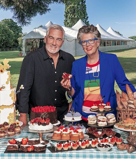 Prue Leith Fashion, Pru Leith, Sandi Toksvig, Prue Leith, Whole Ham, Little Britain, The Great British Bake Off, Places In England, Paul Hollywood