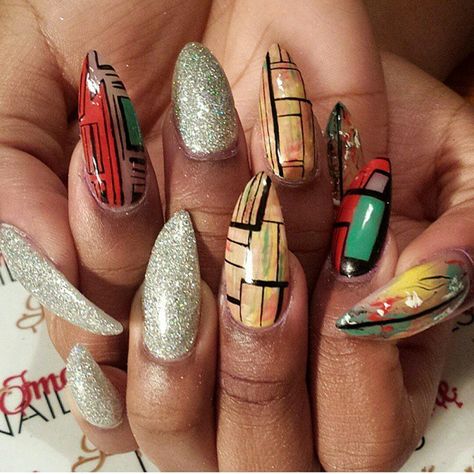 Kwanzaa Nail Designs, Kwanzaa Nails, African Nails, Neon Pink Nail Polish, Rasta Nails, Minion Nails, Nails Short Coffin, Pro Nails, Nail Artwork