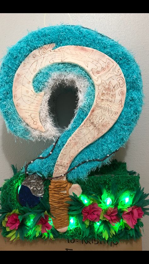 Moana Theme piñata Moana Pinata, Fairy Birthday Themes, Moana Birthday Party Theme, Maui Moana, Festa Moana Baby, Moana Theme, Piñata Ideas, Moana Birthday Party, Moana Party