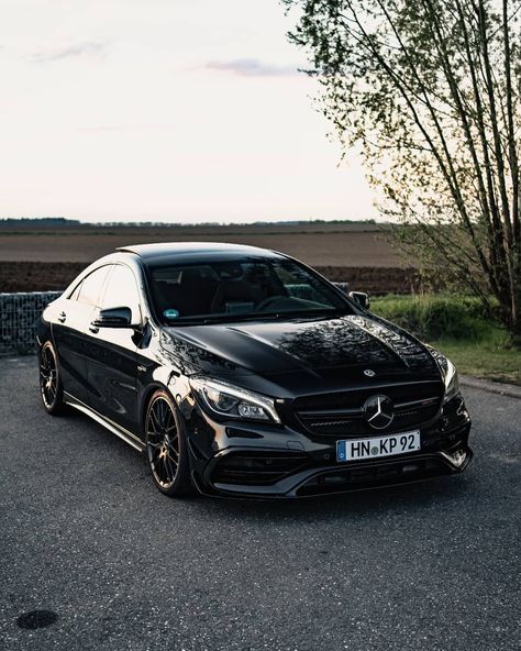 Mercedes Cla 45 Amg Black, Cla200 Mercedes Benz, Cla 200 Mercedes Benz, Car Meet Aesthetic, Pink Hellcat, Car Hellcat, Mercedes Cla 45 Amg, New Car Aesthetic, Black Hellcat