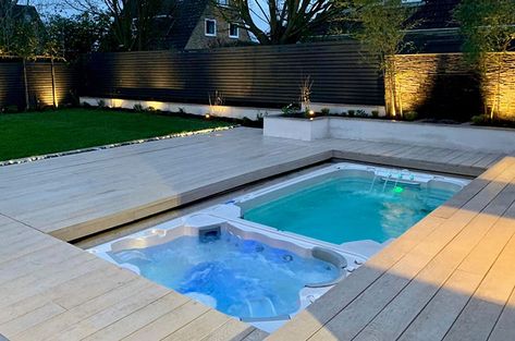 Swimmingpool Ideas, Swim Spa Backyard Ideas, House Backyard Pool, Swim Spa Landscaping, Spa Landscaping, Mini Swimming Pool, Indoor Pool House, Outdoor Jacuzzi, Backyard Spa