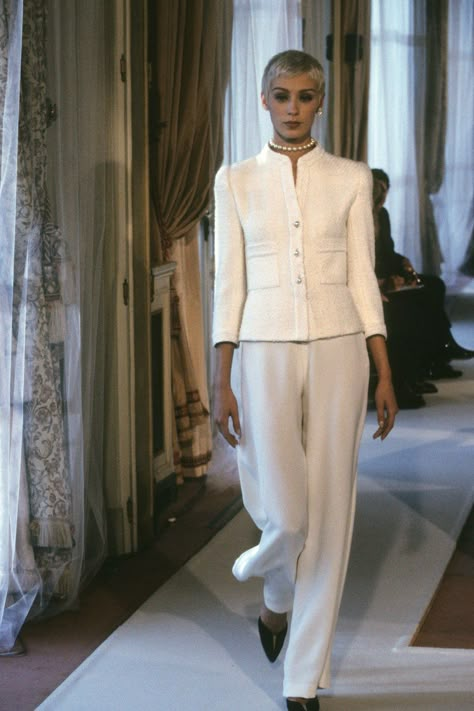 Coco Chanel Fashion, Chanel Suit, Chanel Runway, Mode Chanel, Chanel Jacket, Chanel Collection, Chanel Couture, Chanel Style, Chanel Spring