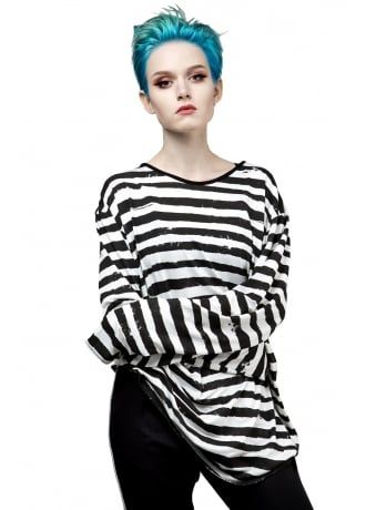 Parallel Tee 80s Punk Outfits, Punk Inspired Fashion, Attitude Clothing, Striped Long Sleeve Tee, Stripe Long Sleeve, Punk Outfits, Stripe Top, Unique Outfits, Striped Long Sleeve