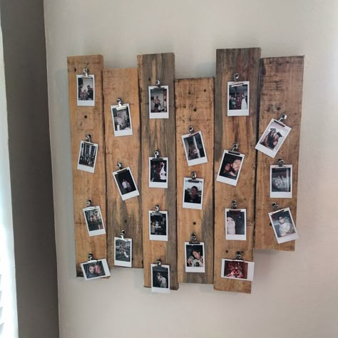 Imgur: The magic of the Internet Polaroid Display, Pallet Pictures, Polaroid Picture Frame, Polaroid Picture, Polaroid Wall, Diy Wand, Polaroid Photo, Deco Originale, Polaroid Pictures