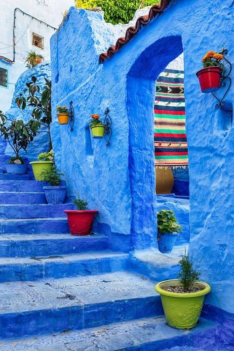 Chefchaouen, Morocco. #photography #africa #travel #morocco #marrakech #architecture #travelguide #travelblog #wanderlust #explore Chefchaouen Morocco, Tropical Islands Paradise, Colorful Places, Seaside Village, Morocco Travel, Blue City, Tropical Islands, Casablanca, Marrakech