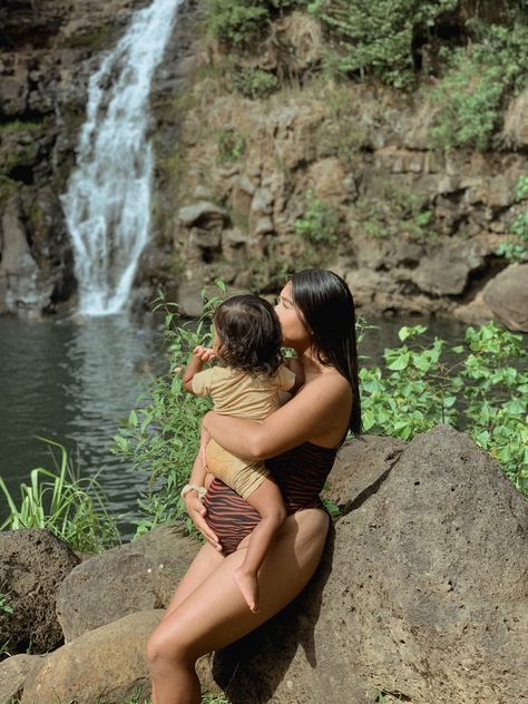 #lifewithezra #hawaii #oahau #motherhoood #babybump #myloves #waterfall Hawaii Mom Aesthetic, Hawaii With Baby, Waimea Valley, Mom Aesthetic, Baby Mama, Baby Photoshoot, Pregnancy Photoshoot, Camera Roll, Dream Life