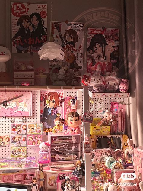 Weeb Bedroom, Weeb Room, Desk Inspo, K On, Princess Room, Sketchbook Ideas, Dreamy Room, Room Planning, Desk Space