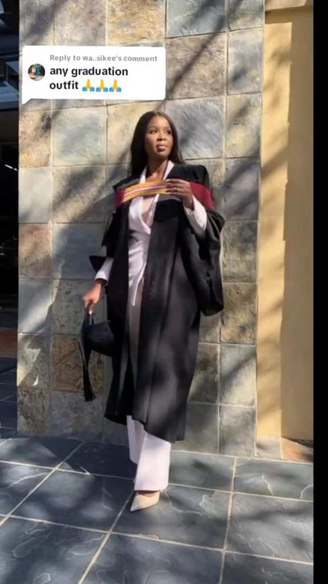 College Convocation Outfit, Doctor Graduation Outfit Ideas, Outfits For Convocation Ceremony, Winter Graduation Dress University, Graduation Fit Ideas, Graduation Dress High School Black, Graduation Gown Outfit Ideas, Poses With Gown, Graduation Dress University Formal