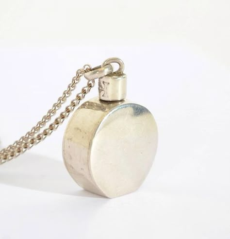 Perfume Bottle Aesthetic, Gem Palace, Bottle Aesthetic, Parisian Jewelry, Perfume Necklace, Miller Harris, Parfum Bottle, Perfume Jewelry, Book Locket