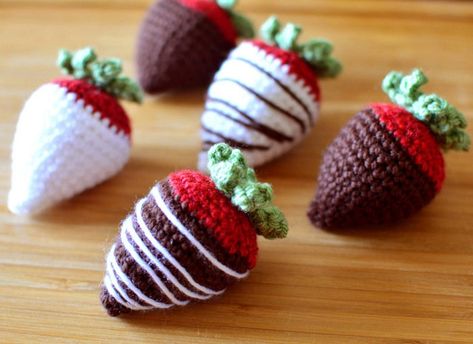 Chocolate Covered Strawberries PDF Crochet Pattern Instant | Etsy Strawberries Crochet, Crochet Sweets, Crochet Chocolate, Crochet Valentines, Crochet Cake, Crochet Strawberry, Crochet Fruit, Food Chocolate, Valentines Crochet