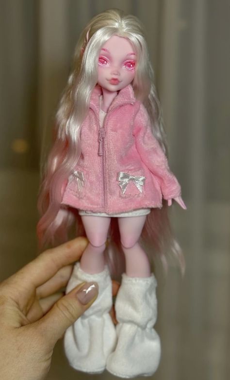 Custom Draculaura Doll, Draculaura Repaint, Monster High Ooak Dolls, Doll Customization Monster High Repaint, Barbie Doll Repaint, Custom Monster High, Doll Customs, Doll Makeover, Ooak Dolls Monster High