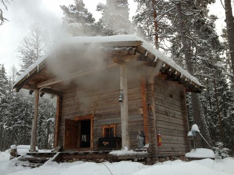 Traditional Finnish sauna Traditional Finnish House, Finnish Sauna Aesthetic, Finnish Cabin, Sauna Aesthetic, Swedish Sauna, Finnish House, Finnish Sauna, Finland, Dream House