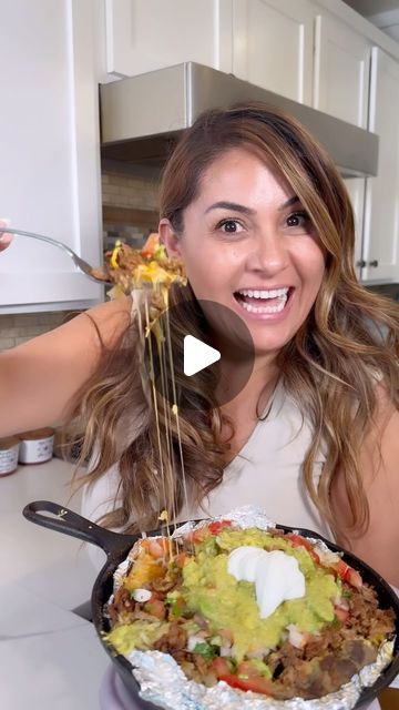 Jenny Martinez on Instagram: "Asada Cheesy Papa Loca   Love how easy these crazy loaded asada potatoes are to make! I had to share mine with my husband because it was huge!!!! To make the same amount you can use 3 little baked potatoes and mash all together to create and fill the small cast iron! So fun to make! Listo and enjoy!  I’ve tried Jenny’s favorite Seasoning" Carne Asada Baked Potato, Chocolate Beet Cake, Mexican Potatoes, Beet Cake, Jenny Martinez, Stuffed Baked Potatoes, Potato Bar, Baked Potato Casserole, Beef Sliders