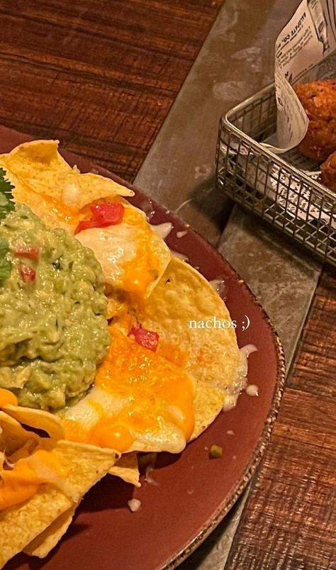 Comfy Food, Ig Stories, Story Instagram, Nachos, Guacamole, Instagram Story, Ethnic Recipes, Quick Saves, Instagram