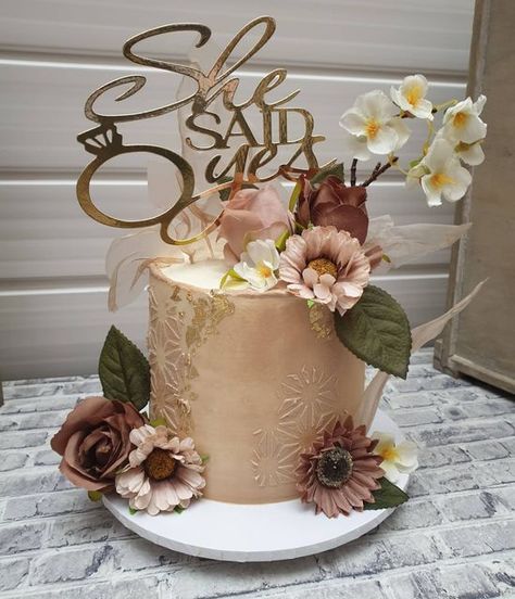 She Said Yes Cake, She Said Yes Engagement, Said Yes Engagement, Biscoff Cake, Engagement Cakes, She Said Yes, It's Friday, Floral Cake, Celebration Cakes