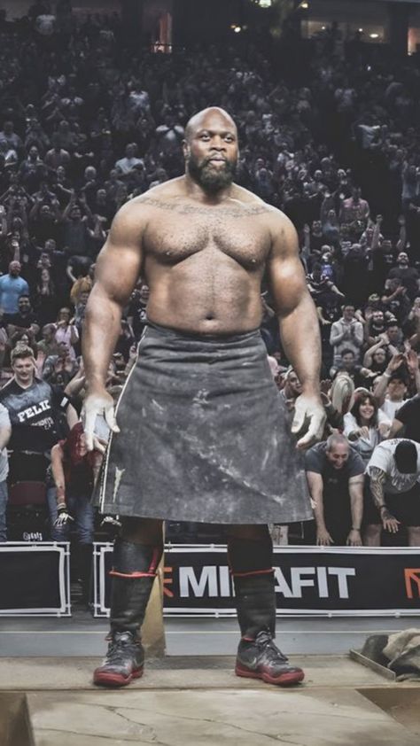 Strong Men Competition, World Strongest Man, Strong Man Physique, Mark Felix Strongman, Strong Man Competition, Viking Physique, Strongman Body Reference, Powerlifter Men, Body Builder Pose Reference