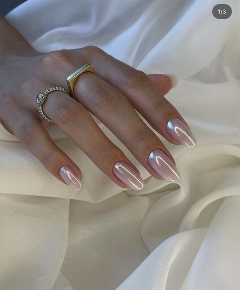 Award Ceremony Nails, Solid Wedding Nails, Silver And Clear Nails, Grad Photo Nails, Senior Photo Nails, Nails For Silver Dress, Summer Nails Silver, College Nails Ideas, Senior Picture Nails Ideas