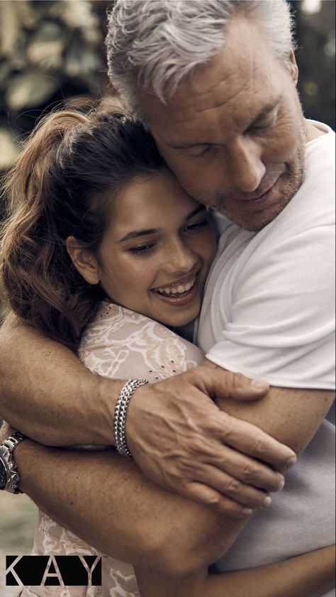 Single Father And Daughter Aesthetic, Father Daughter Photography Older, Father Daughter Photos Older, Father And Daughter Pics, Father’s Day Photoshoot, Father And Daughter Photoshoot, Father Daughter Photoshoot, Dad With Daughter, Father Aesthetic