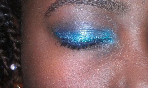 Everyone can wear blue eye shadow Blue Eye Shadow Aesthetic, Blue Sparkly Eyeshadow, Blue Eye Shadow, Sparkly Eyeshadow, Mermaid Aesthetic, Blue Eyeshadow, Blue Makeup, Blue Eye, Aesthetic Makeup