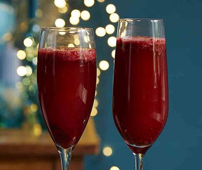 I'm loving this Waitrose recipe! Berry Bellini, Fresh Pasta Sauce, Bellini Recipe, Low Alcohol Drinks, Winter Berry, Frozen Seafood, Victoria Sponge, Fizzy Drink, Japanese Dessert