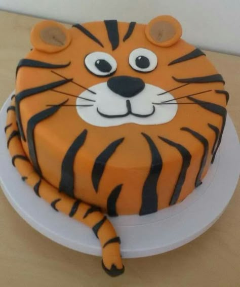 Tiger Bday Cake, Animal Theme Cakes For Kids, Tiger Cakes For Kids, Tiger Theme Cake, Tiger Cake Ideas, Animal Cakes For Kids, Tiger Birthday Cake, Animal Theme Cake, Tiger Birthday Party