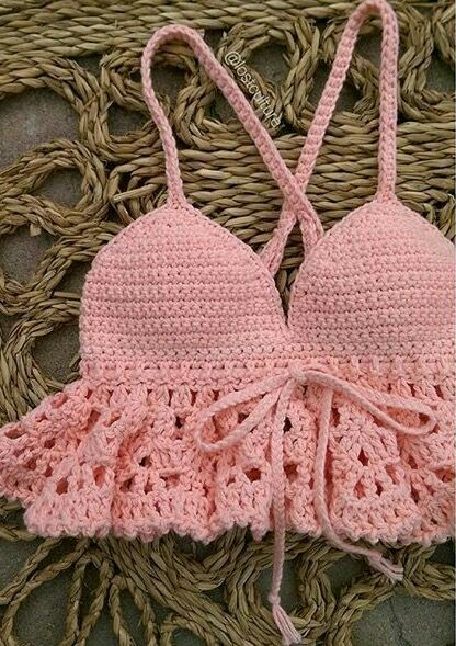 Knitting Fashion Design, Crochet Lingerie, Fashion Knitting, Knitting Fashion, Crochet Bra, Design Crochet, Mode Crochet, Crochet Swimwear, Crochet Business