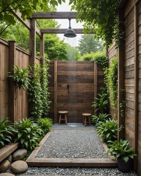 Outdoor Shower Design Ideas, Outdoor Shower Privacy Ideas, Outdoor Shower Floor, Outdoor Toilet And Shower Ideas, Rustic Outdoor Shower Ideas, Pool Shower Outdoor, Outdoor Bathroom Design Ideas, Outside Shower Ideas, Outdoor Toilet And Shower