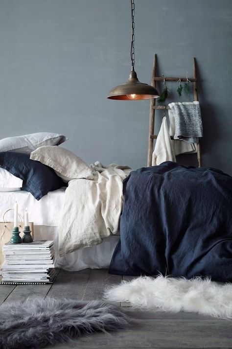 Winter Blues & Moody Hues | Winter Decor Inspiration | Dark Blue and White French Linen Bedding, Laid Back Storage Ladder, and A Pile of Books...Who Needs A Bed Frame! Blue Gray Bedroom, Navy Blue Bedrooms, Blue Bedroom Design, Decor Ikea, Grey Bedroom, Shabby Chic Bedrooms, Gray Bedroom, Chic Bedroom, City Apartment