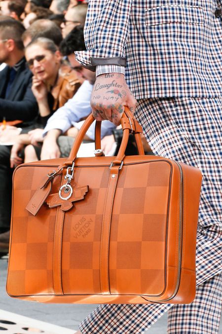 Louis Vuitton Mens Bag, Mens Bag, Leather Crafting, Old School Style, Lv Handbags, Spring Fashion Trends, Louis Vuitton Men, Mens Fashion Trends, Men's Grooming